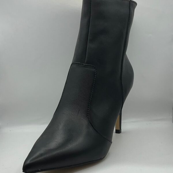 Bota Feminina Couro Bico Fino Zíper - Imagem 5