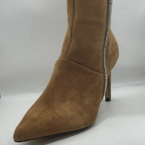 Bota Feminina De Camurça Bico Fino Com Strass  Zíper - Imagem 4