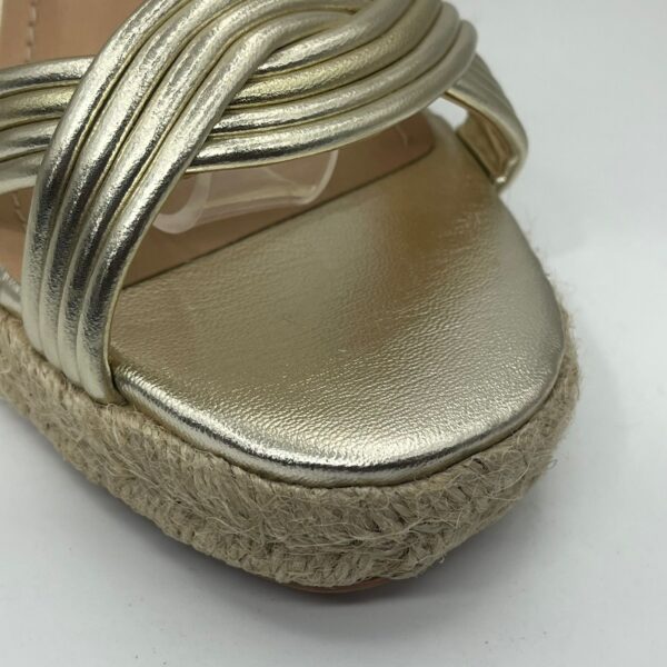 Sandália Espadrille Dourada Tiras Cruzadas Metalizadas Salto Alto