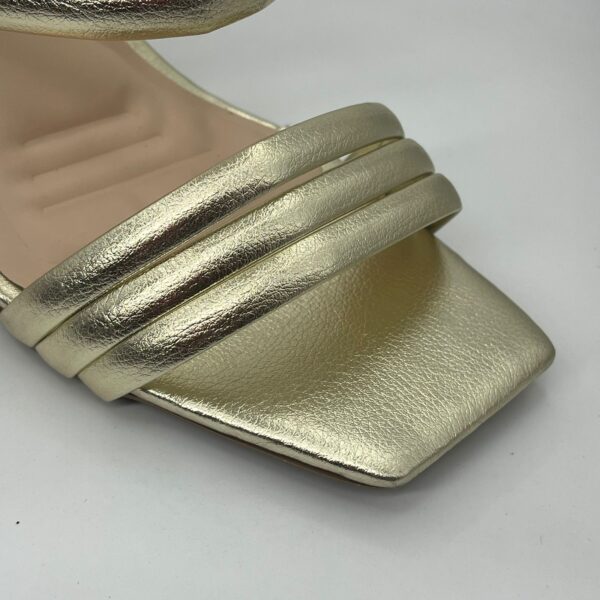 Sandália Dafiti Shoes Metalizada Dourada - Imagem 3